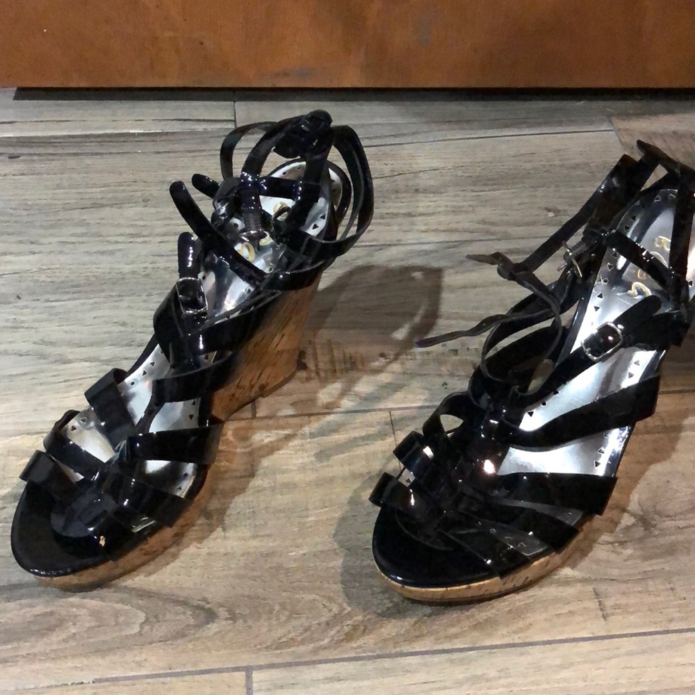 BCBG wedges